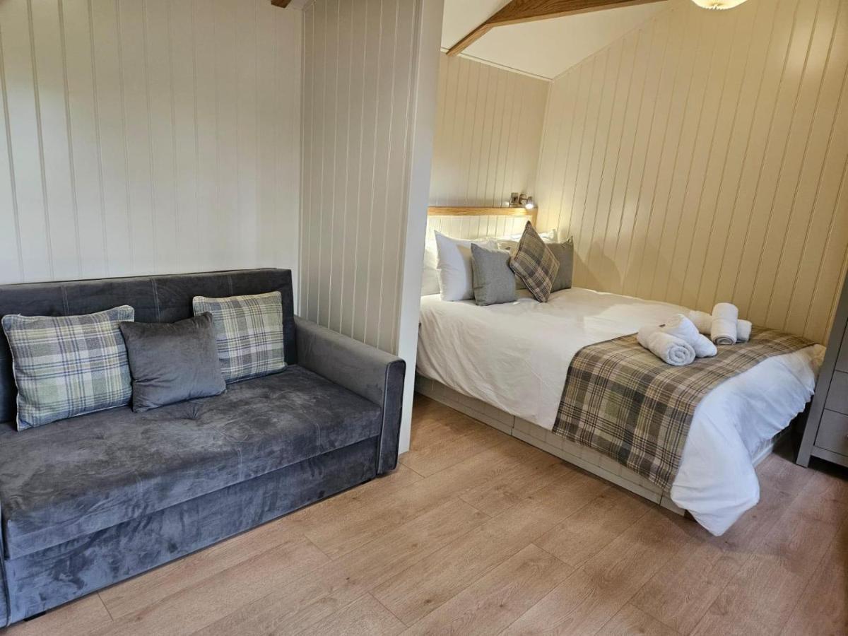 Woodland Shepherds Hut - 'Saga' Caernarfon Kültér fotó